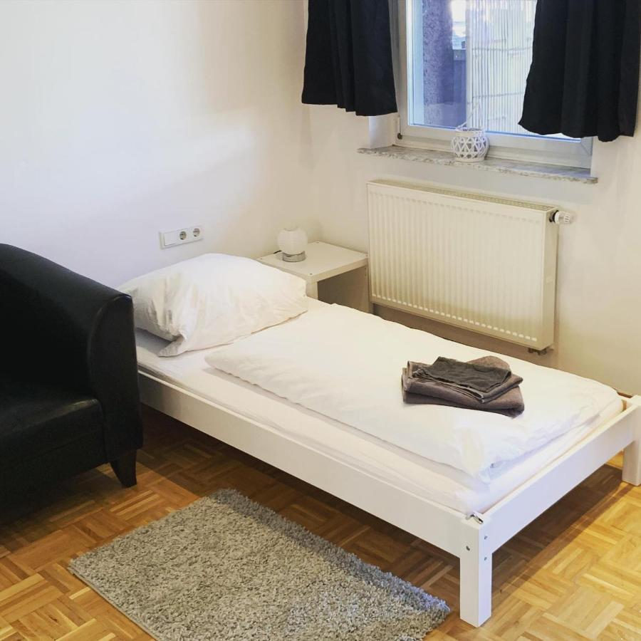 Aschaffapartment 4 Schlafzimmer Bis 10 Personen Bei Aschaffenburg Mainaschaff Exterior photo